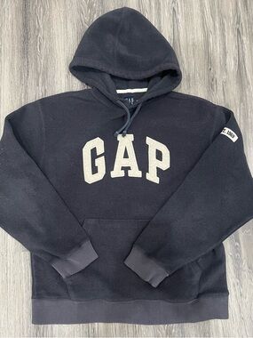 GAP Men's Navy fleece hoodie